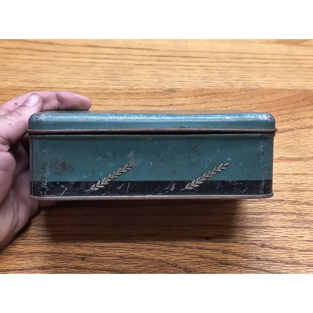 VINTAGE‎ DEMET'S CHICAGO ASSORTMENT TEAL GREEN/BLUE CANDY TIN CHICAGO IL DECOR